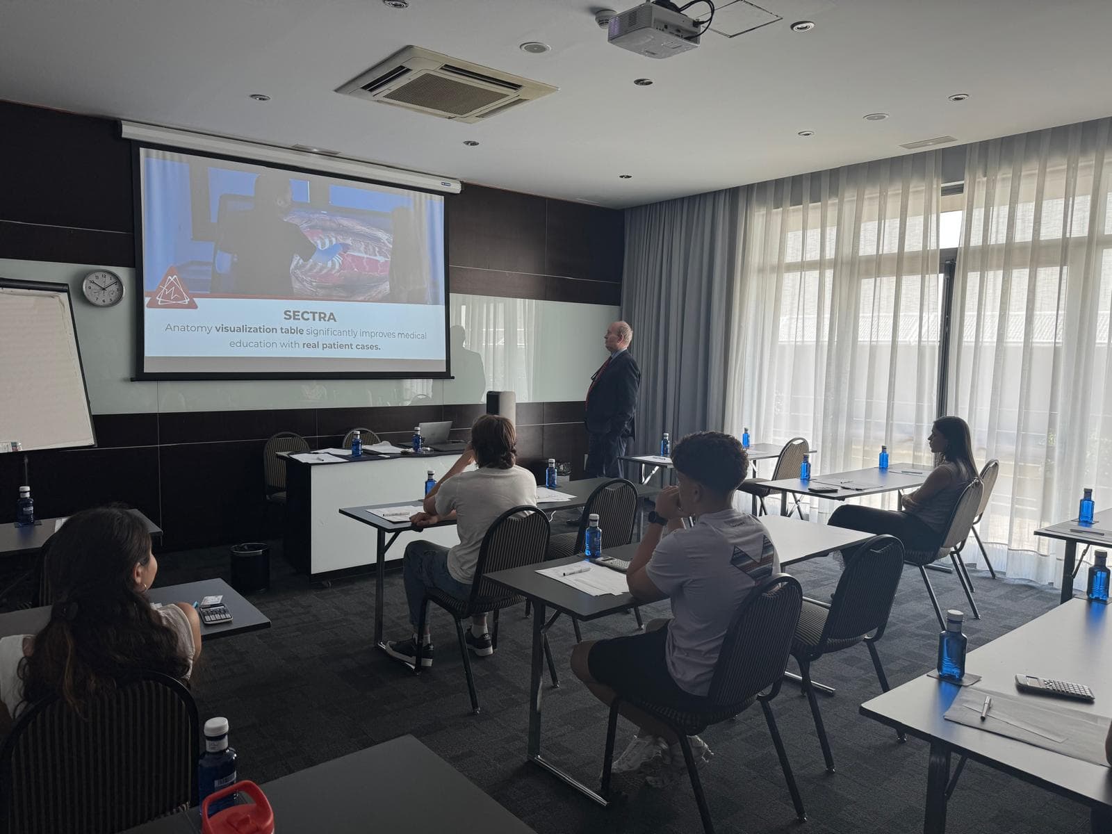 🇸🇰 Éxito en la prueba de acceso de UPJS en Madrid: 100% de aprobados